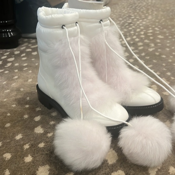 Jimmy Choo 39.5 Real Fur lamb Never been worn. MSRP $1195 - Picture 6 of 12